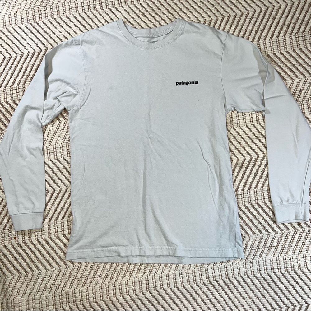 Patagonia Shirt Mens XS Shark Logo Mountains Graphic Long Sleeve